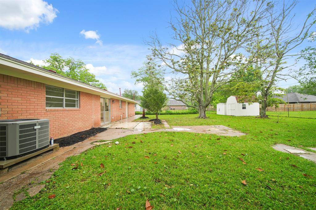 Santa Fe, TX 77510,11811 15th ST