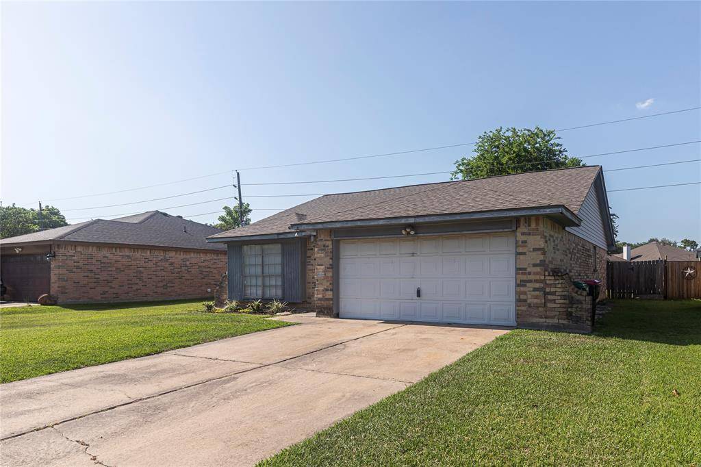 Houston, TX 77041,13618 Chimney Sweep DR