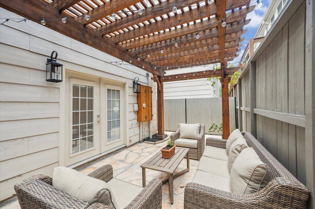 Houston, TX 77007,5405 Blossom Street