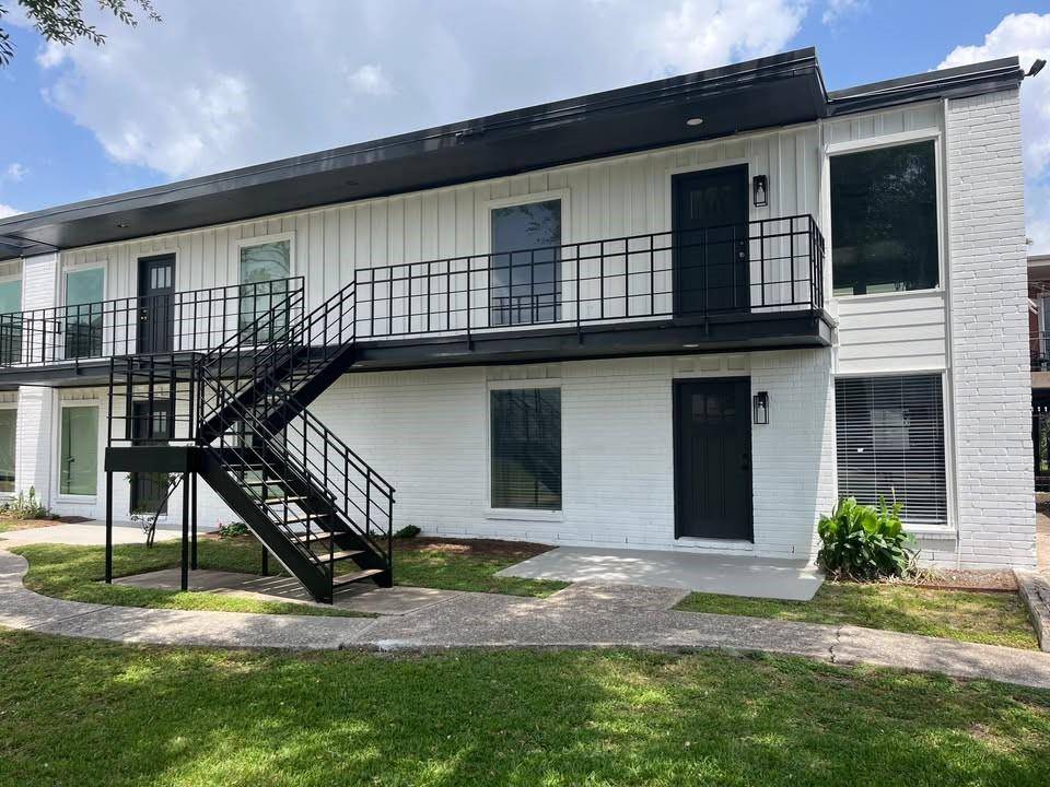 Houston, TX 77055,1701 Johanna DR #01
