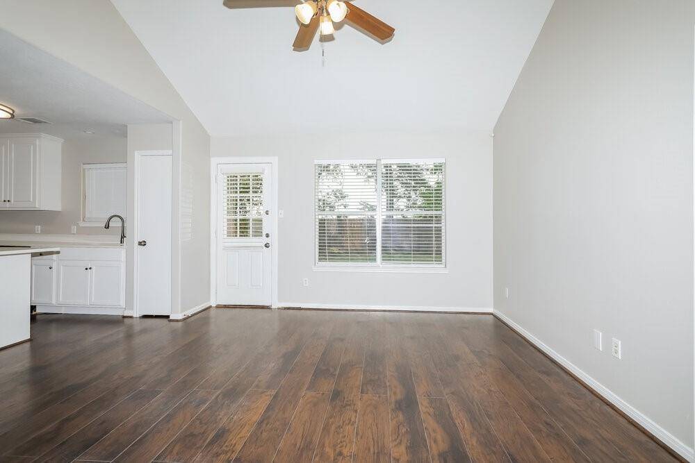 Conroe, TX 77302,16325 Sun View LN