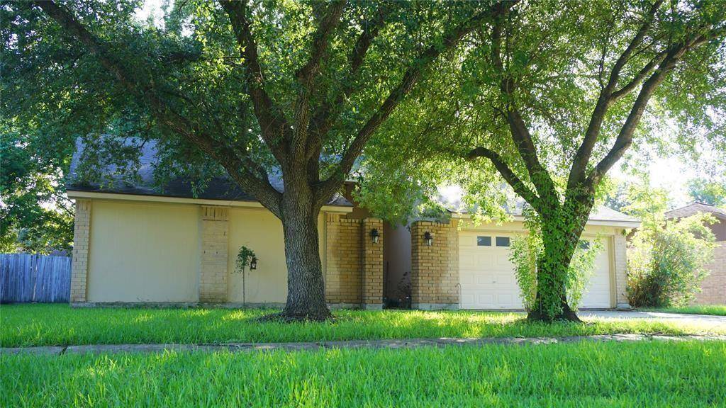 League City, TX 77573,124 Wood Hollow DR