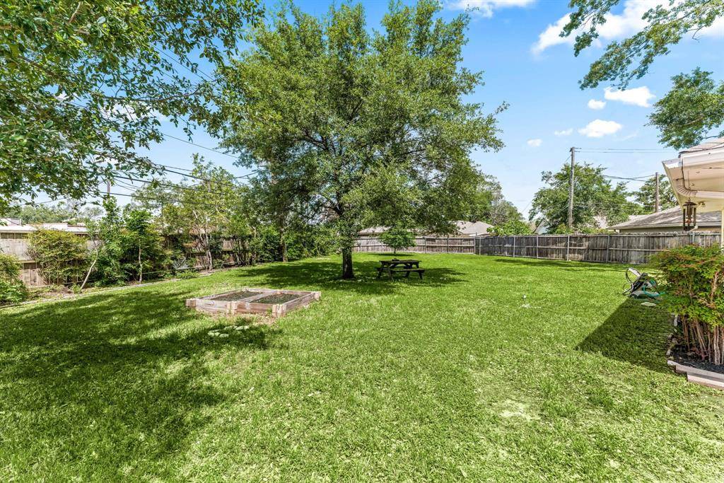 Houston, TX 77043,1723 Shadow Bend DR