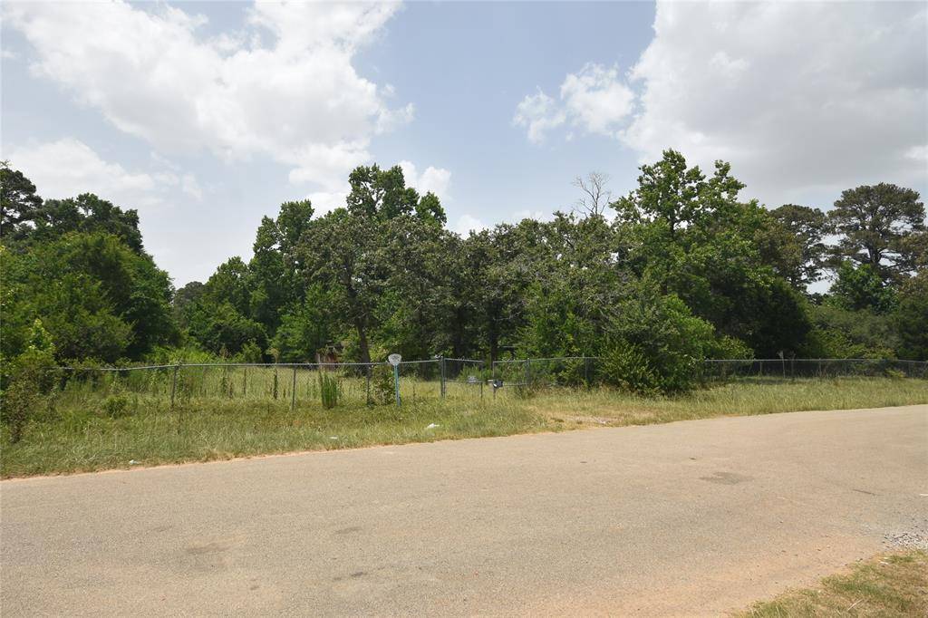 Pinehurst, TX 77362,710 Oak Hill LN