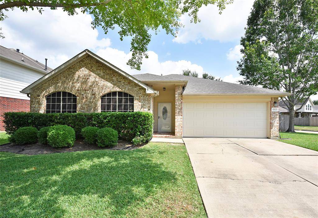 Sugar Land, TX 77498,17023 Canterbury Green LN