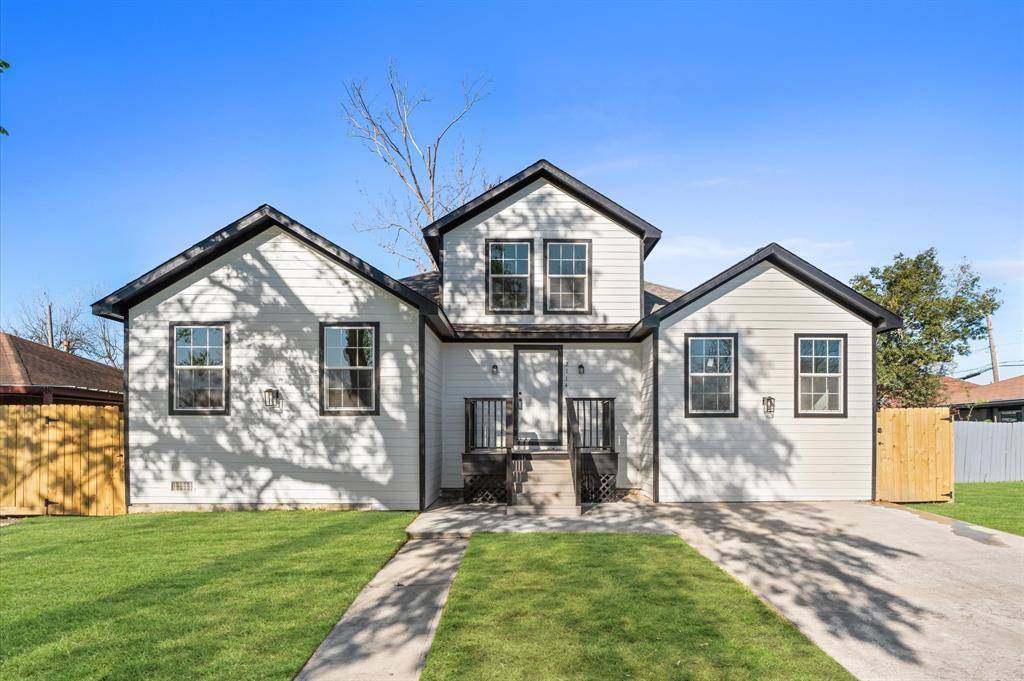 Houston, TX 77034,2114 Parakeet ST