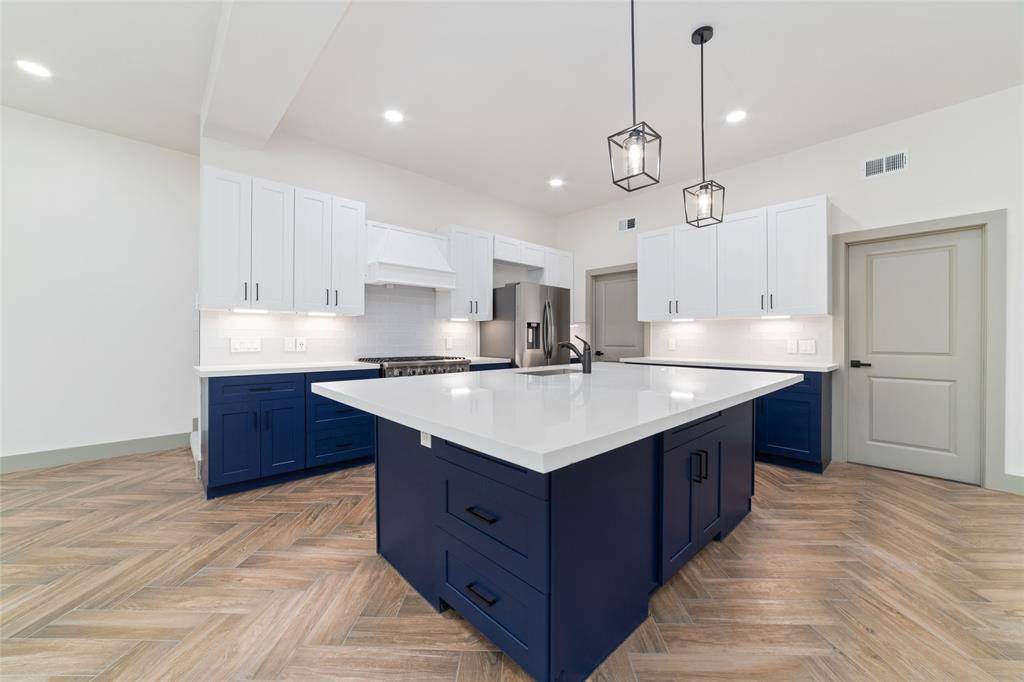 The Woodlands, TX 77380,11931 S Red Cedar CIR
