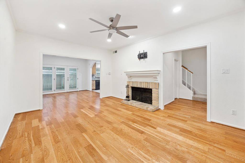 Houston, TX 77024,11711 Memorial DR #639