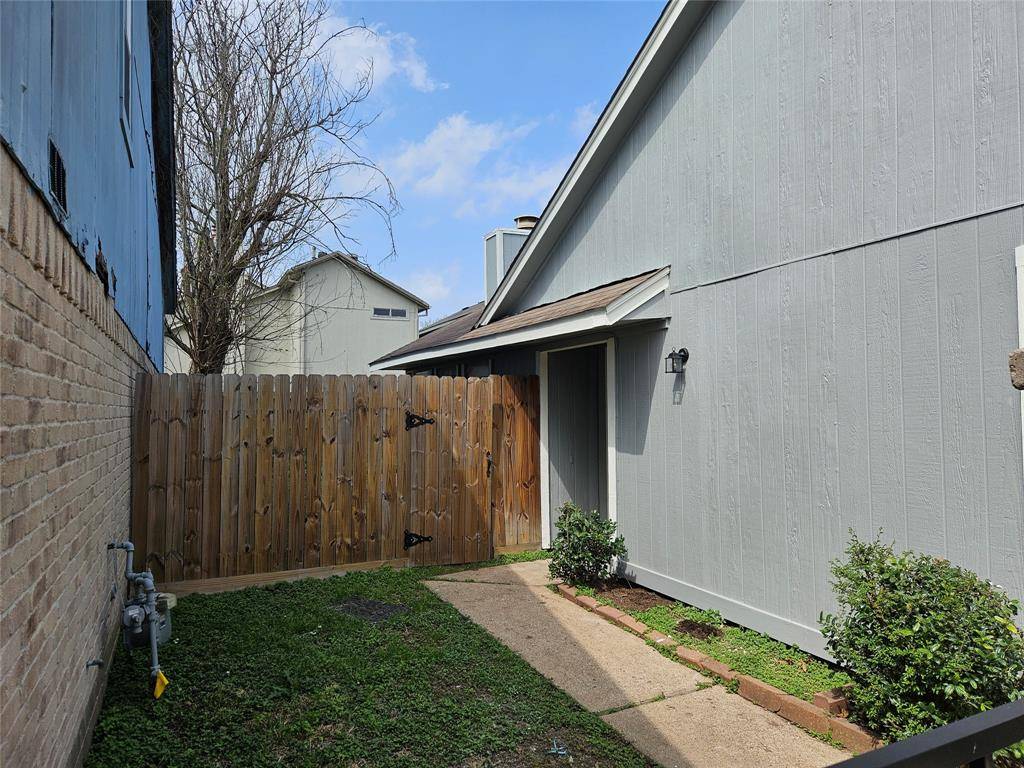 Houston, TX 77071,12426 S Rylander CIR