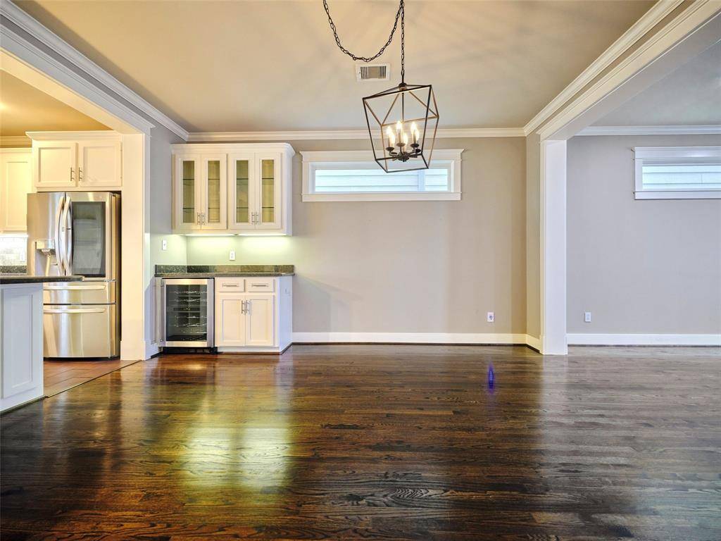 Houston, TX 77009,228 E Woodland ST