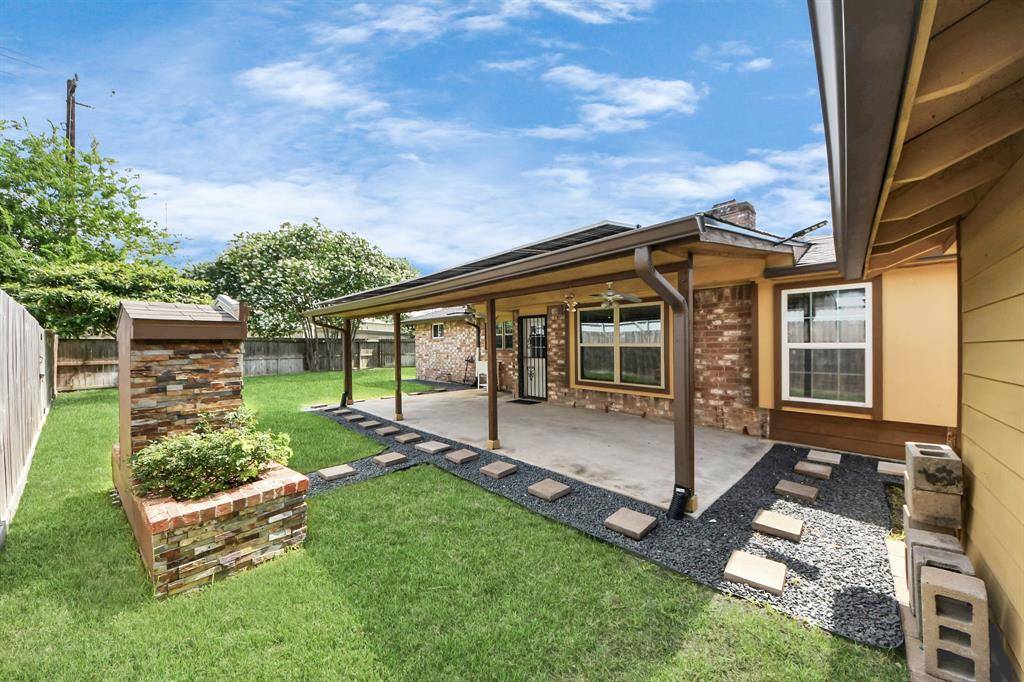 Houston, TX 77072,6102 S Briar Bayou DR