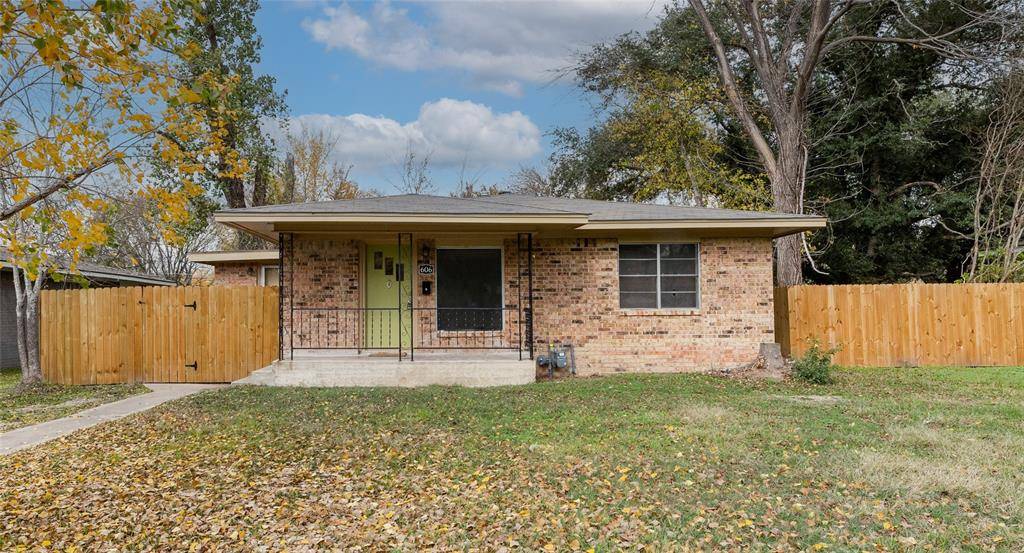 Hearne, TX 77859,606 Wheelock ST