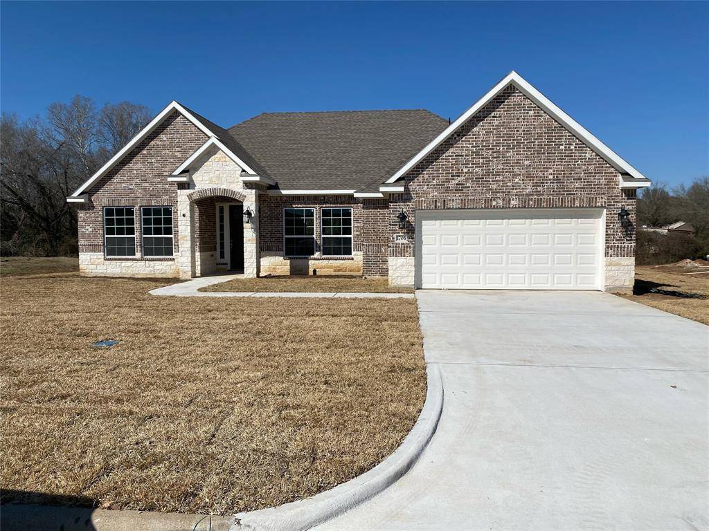 Brenham, TX 77833,1706 Twin Oaks CIR