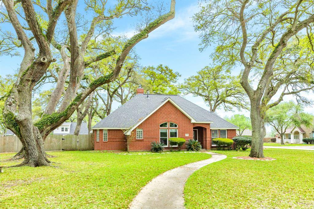 Angleton, TX 77515,604 Enchanted Oaks DR