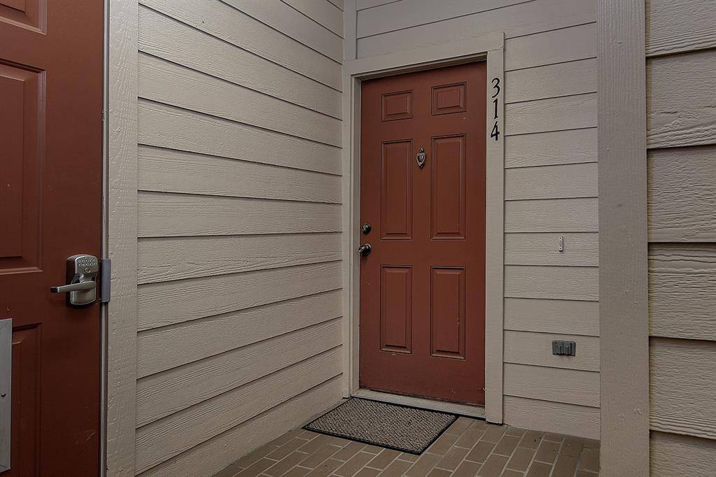 The Woodlands, TX 77382,6607 Lake Woodlands DR #314