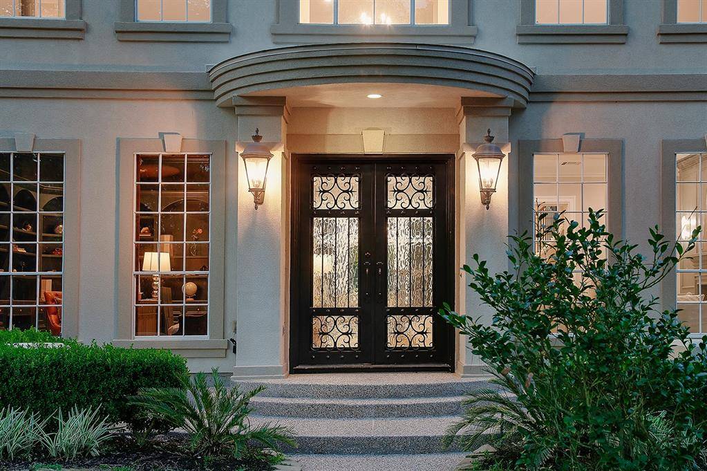 The Woodlands, TX 77381,303 S Silvershire CIR