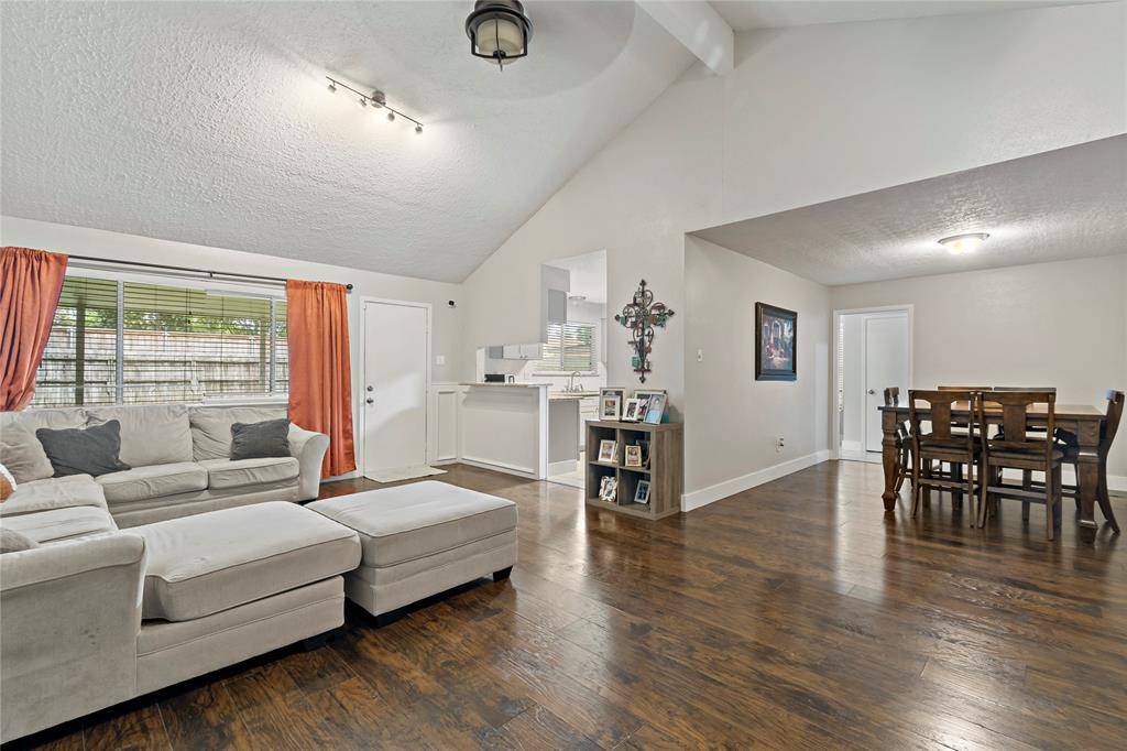 Katy, TX 77449,1910 E Navaho TRL