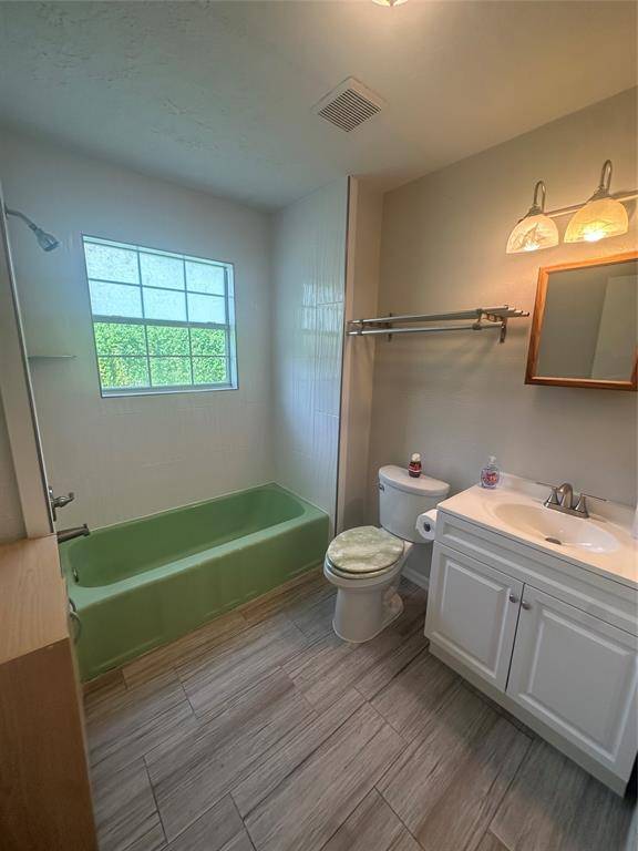 Dickinson, TX 77539,1915 Avenue D