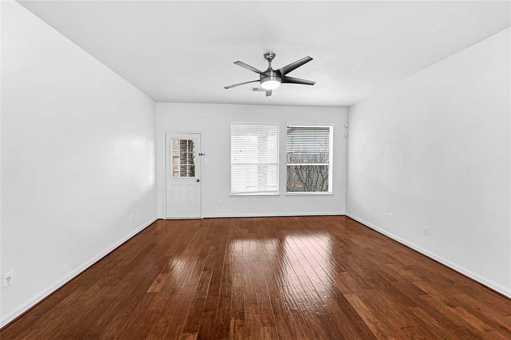 Cypress, TX 77433-2047,7531 Oakwood Canyon Drive