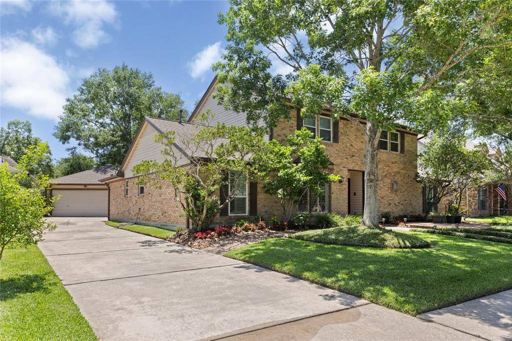 Houston, TX 77059,15922 Clearcrest DR