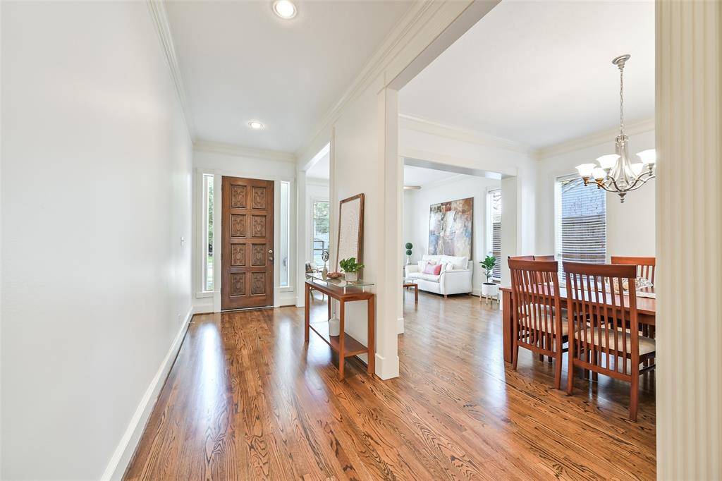 Bellaire, TX 77401,5217 Beech ST