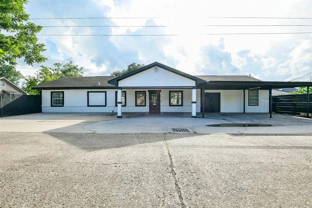 South Houston, TX 77587,910 11th ST
