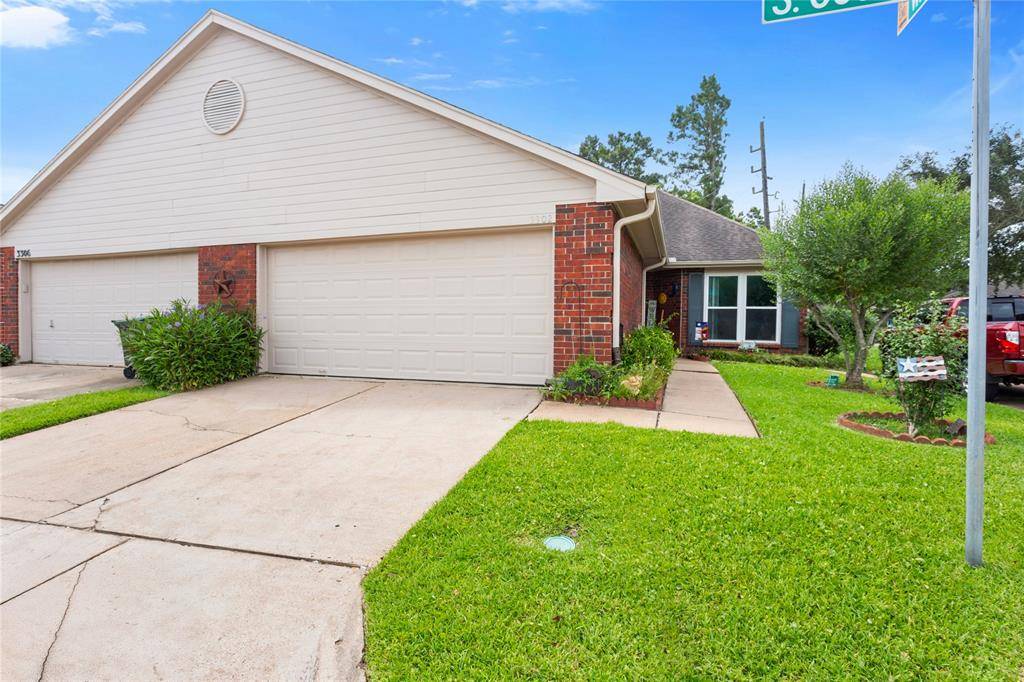 Pearland, TX 77584,3302 S Country Meadows LN