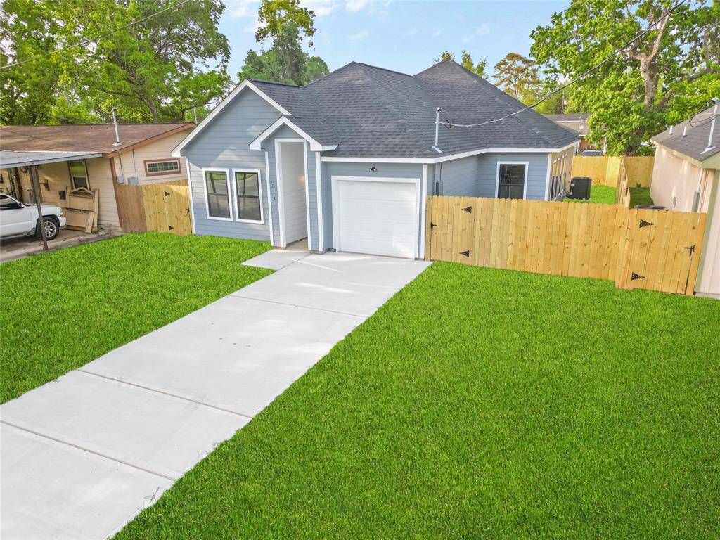 Baytown, TX 77520,314 E Republic AVE