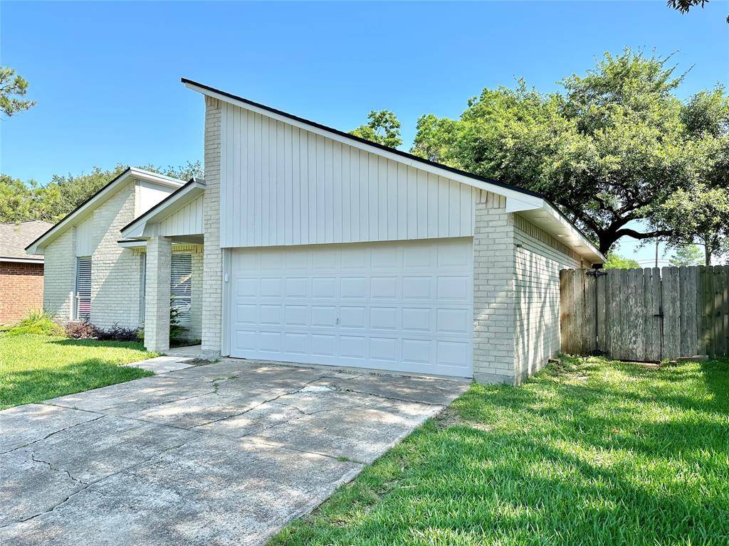 Pearland, TX 77584,3007 Helmsley DR