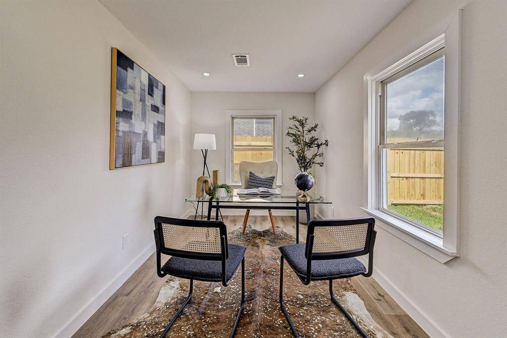 Houston, TX 77021,5023 Ventura LN