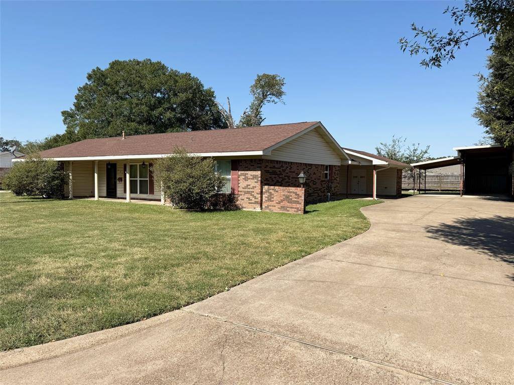 Crockett, TX 75835,121 Briar LN