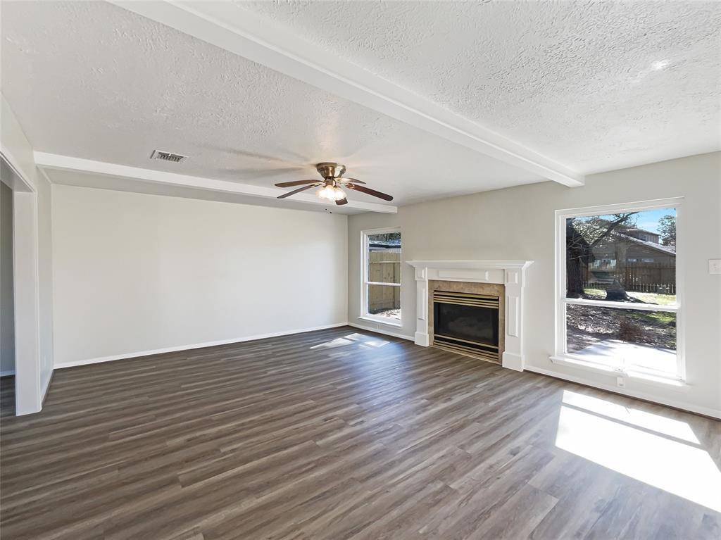 Shenandoah, TX 77381,515 Rosewood DR
