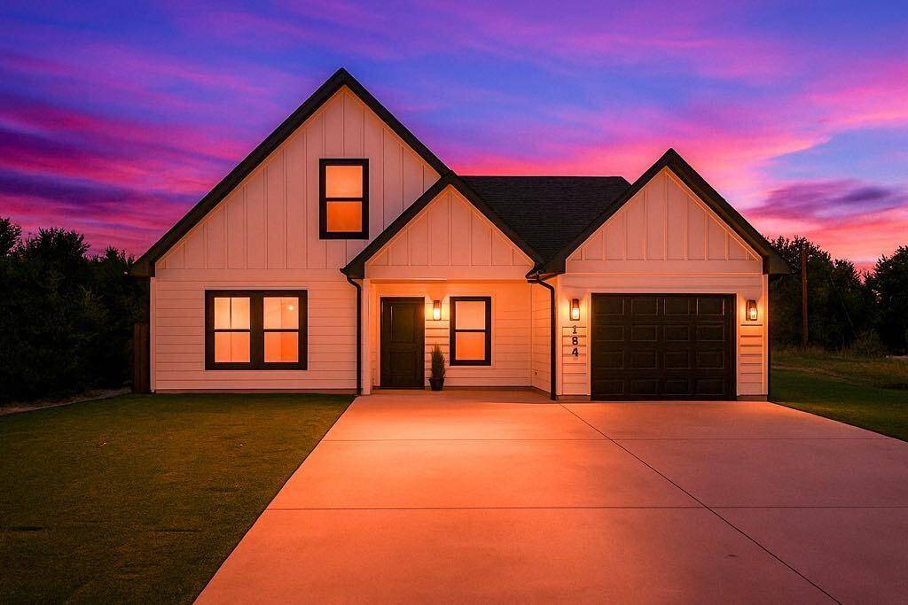 Granbury, TX 76048,5848 Black Pine CIR