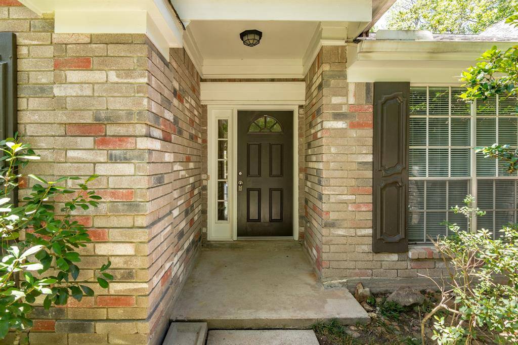 The Woodlands, TX 77381,15 W Stony Bridge CT