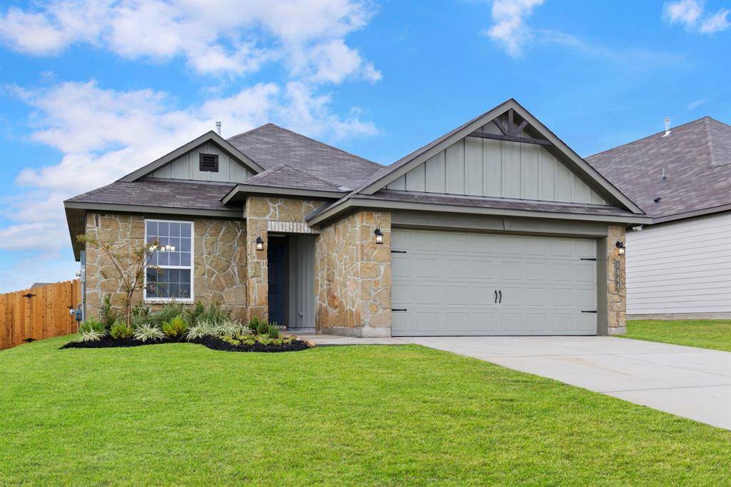 Brenham, TX 77833,1444 Lake Ridge DR