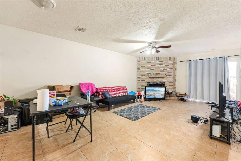 Humble, TX 77338,1881 Country Village BLVD #B