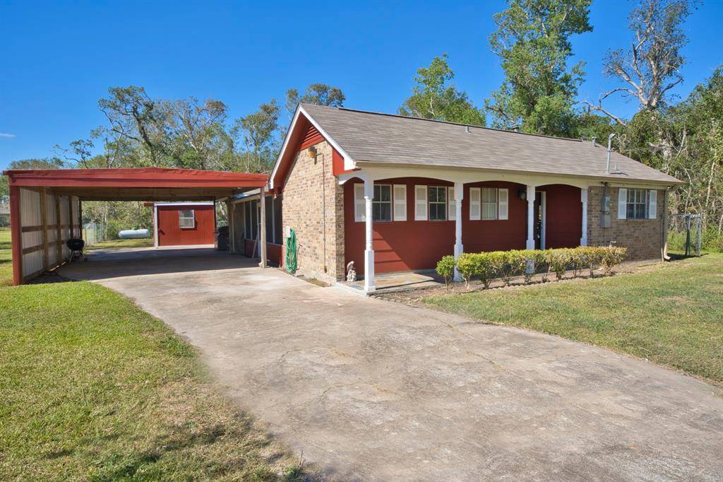 Brazoria, TX 77422,6823 County Road 659