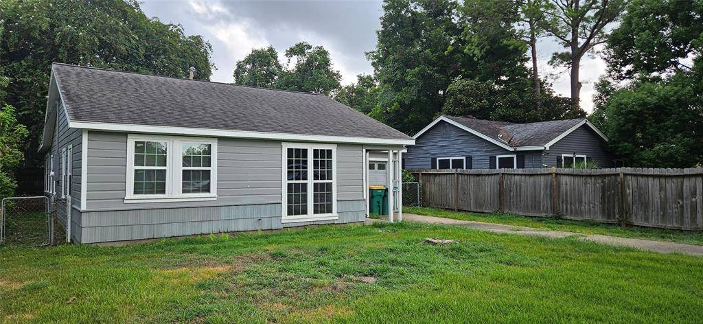 La Marque, TX 77568,1015 Prune ST