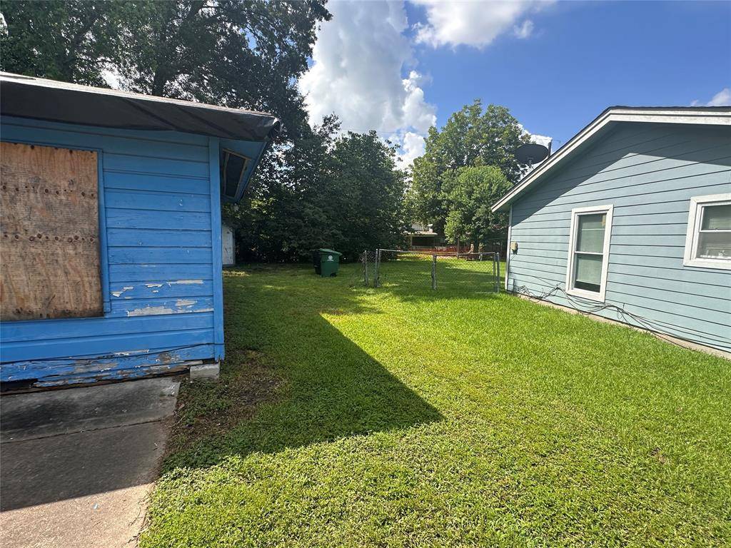 Houston, TX 77016,7706 Claiborne ST
