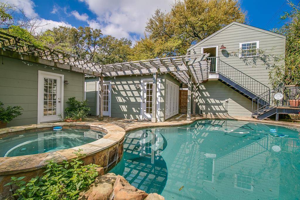 Houston, TX 77007,6030 Blossom ST