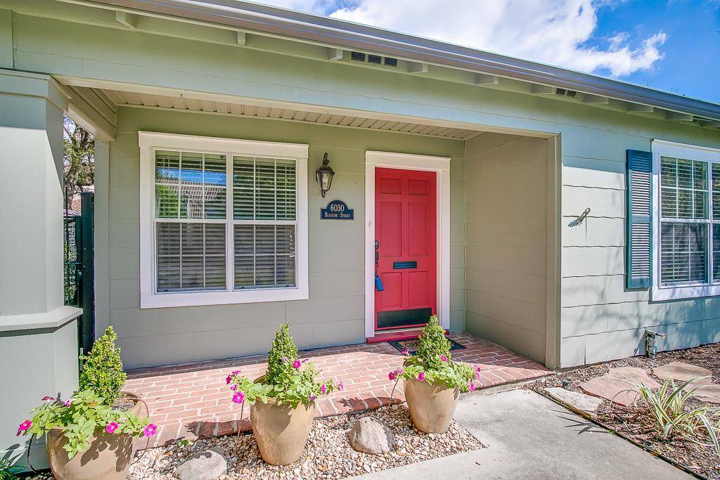 Houston, TX 77007,6030 Blossom ST