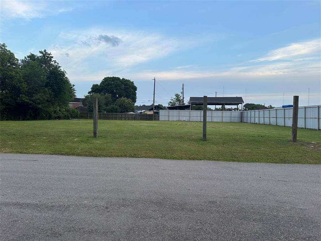 Houston, TX 77085,6721 Whitton DR