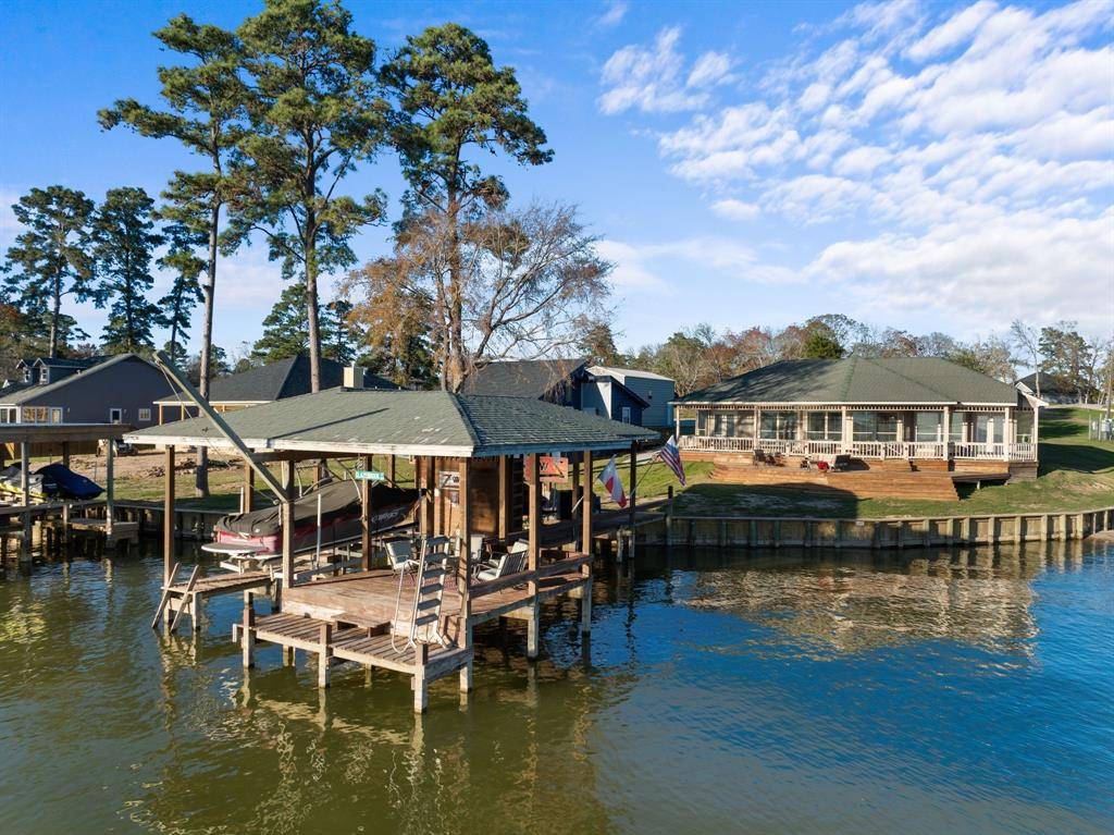 Onalaska, TX 77360,129 Lakeshore DR