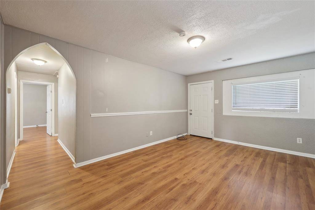 Beaumont, TX 77707,9270 Mclean ST