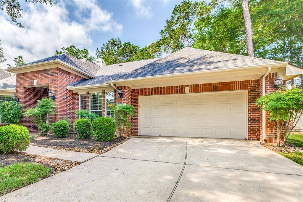 The Woodlands, TX 77384,30 Weeping Spruce CT