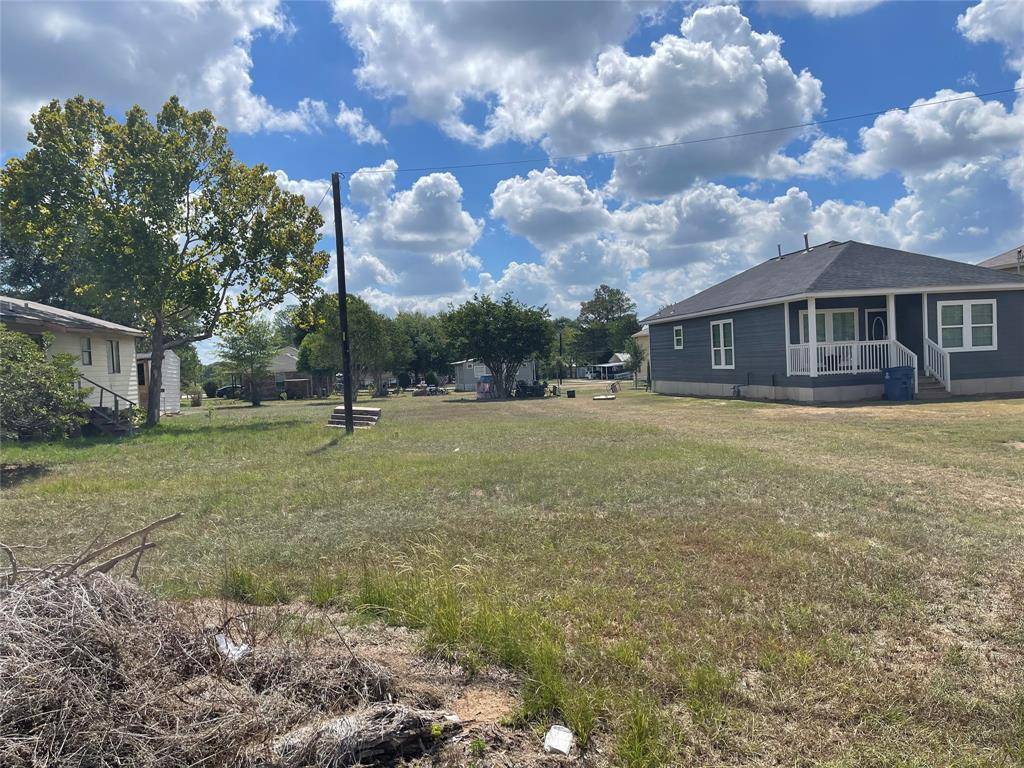 Hempstead, TX 77445,1216 22nd ST