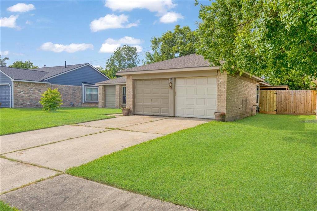 La Porte, TX 77571,1133 Willow Creek DR