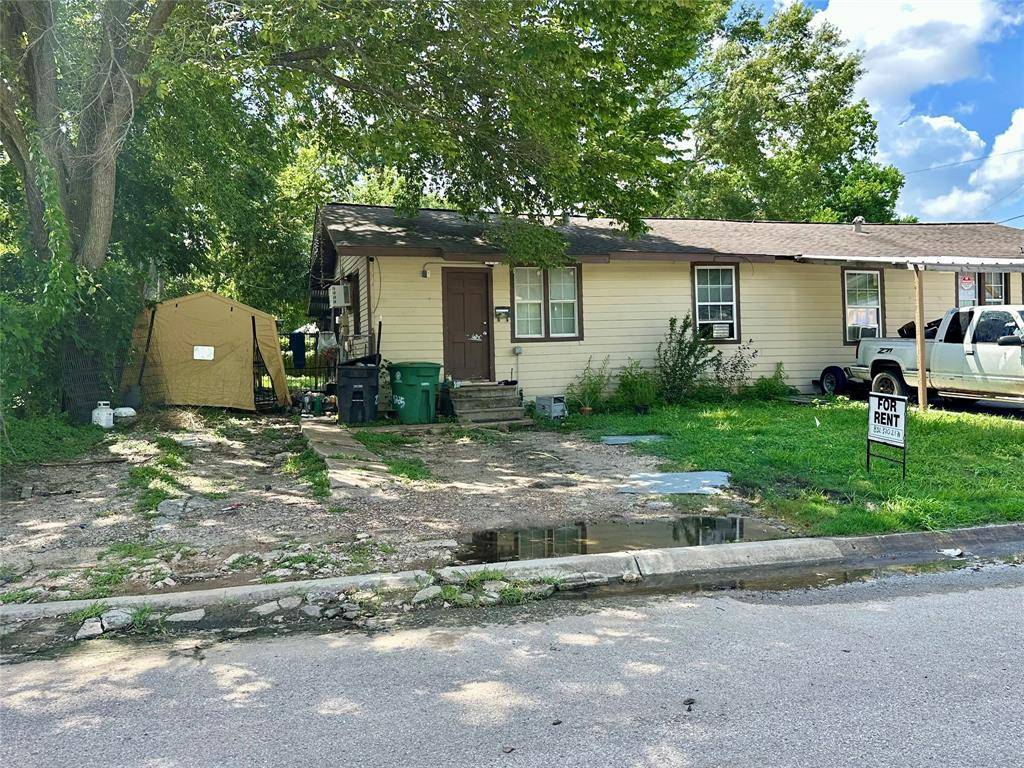 Houston, TX 77017,8225 Garland ST