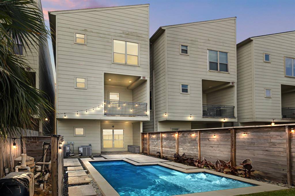 Houston, TX 77007,5212 Lillian ST