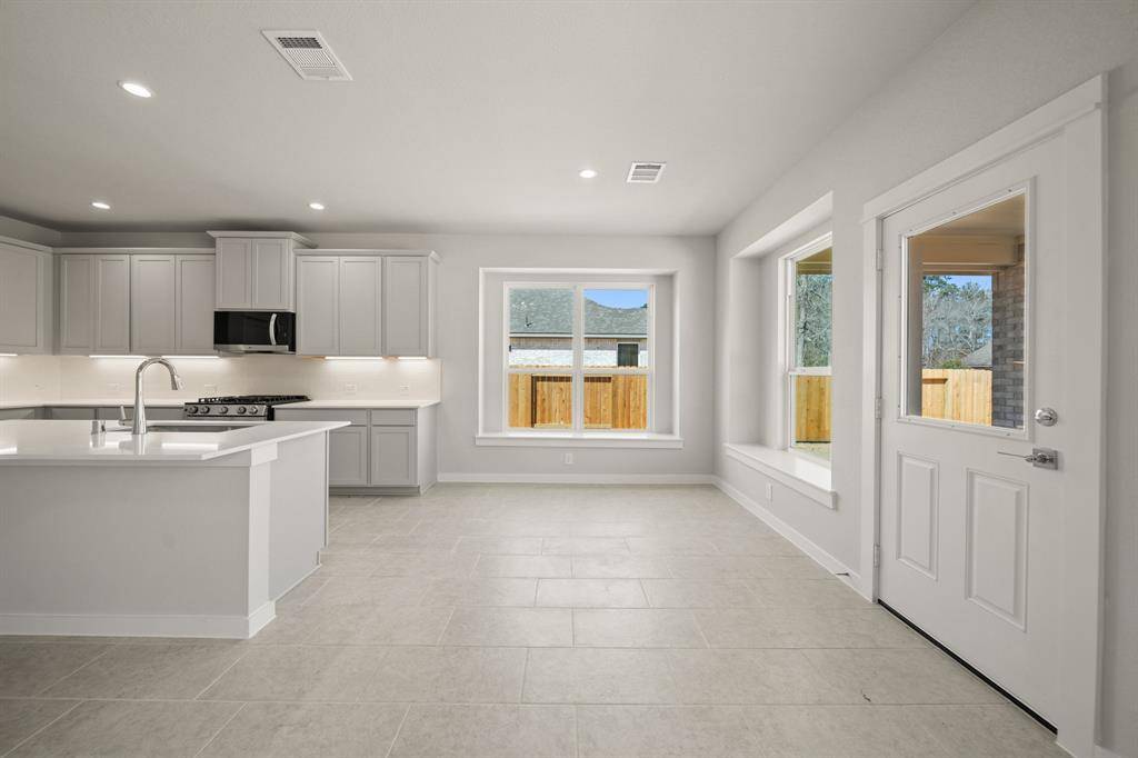 New Caney, TX 77357,289 Galant Fox WAY